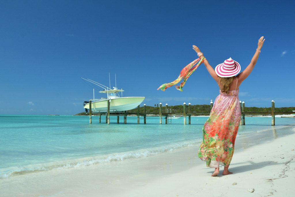 How Bahamas Dreams Helps You Stay Informed